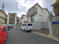 横浜市保土ケ谷区法泉３丁目