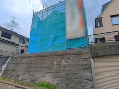 座間市緑ケ丘１丁目