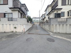 綾瀬市寺尾西３丁目