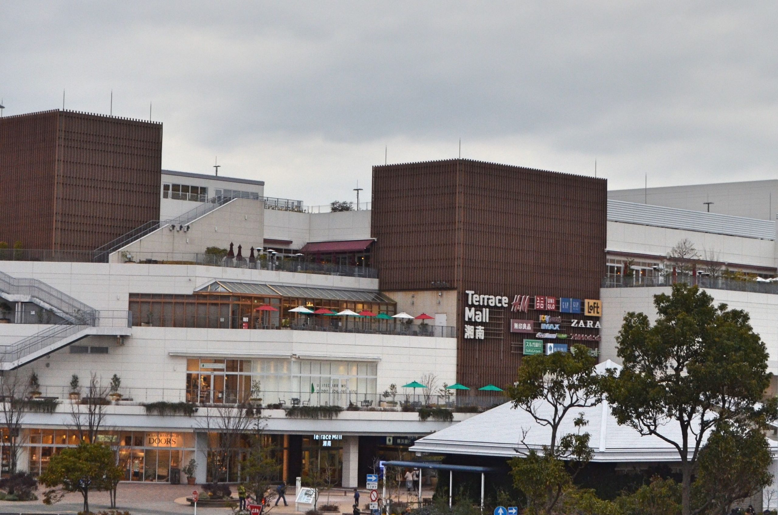 辻堂駅】買い物スポットや医療施設が充実！ 都内に出るのにも乗り換え 