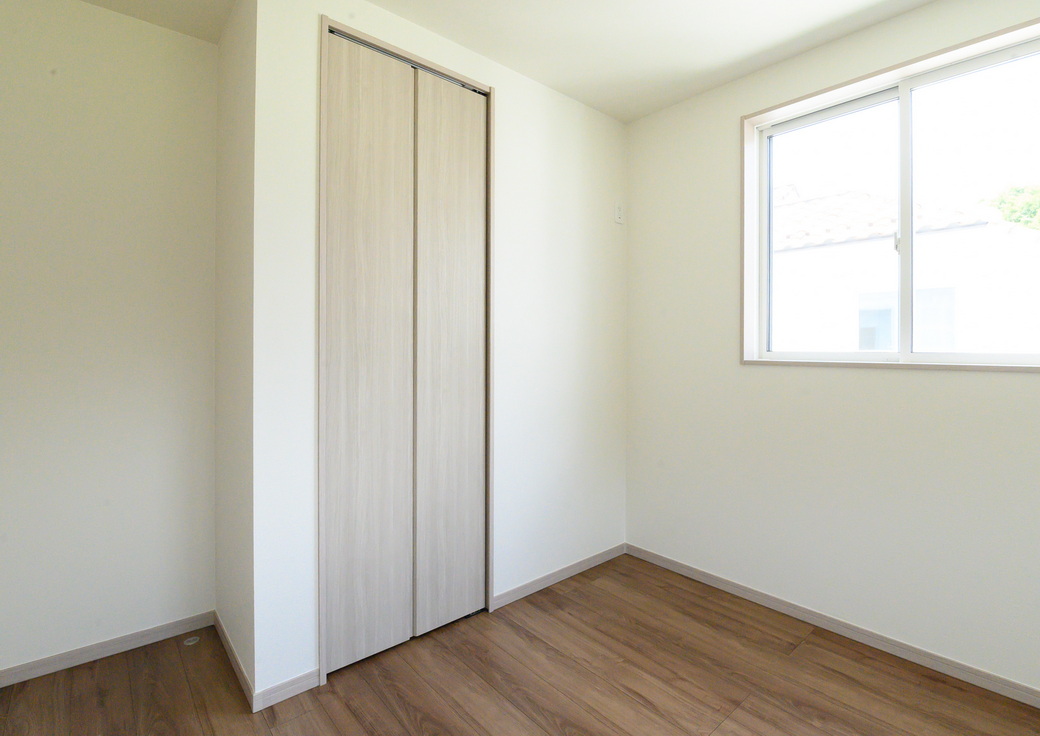 北側洋室（5.25帖）