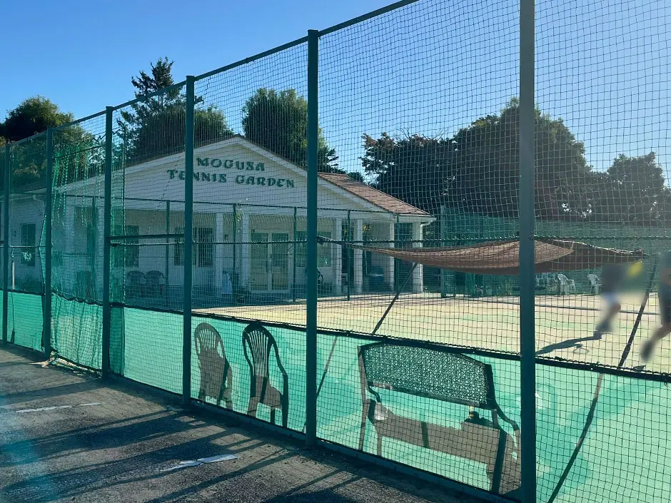 百草テニスガーデン