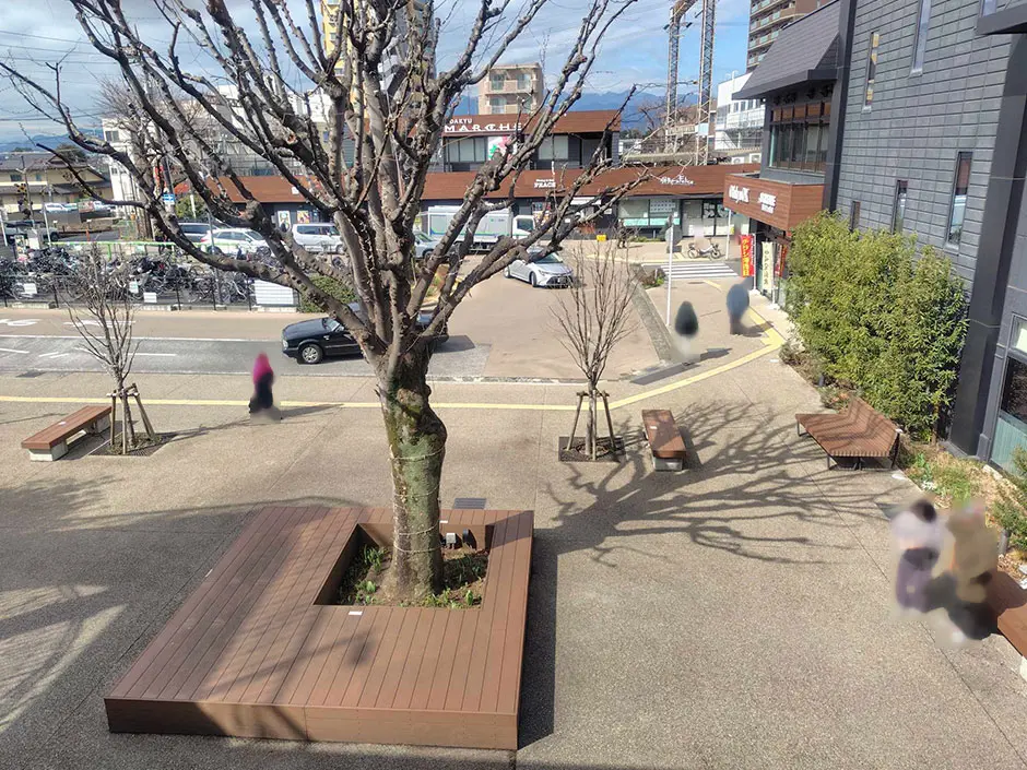 駅前ロータリー