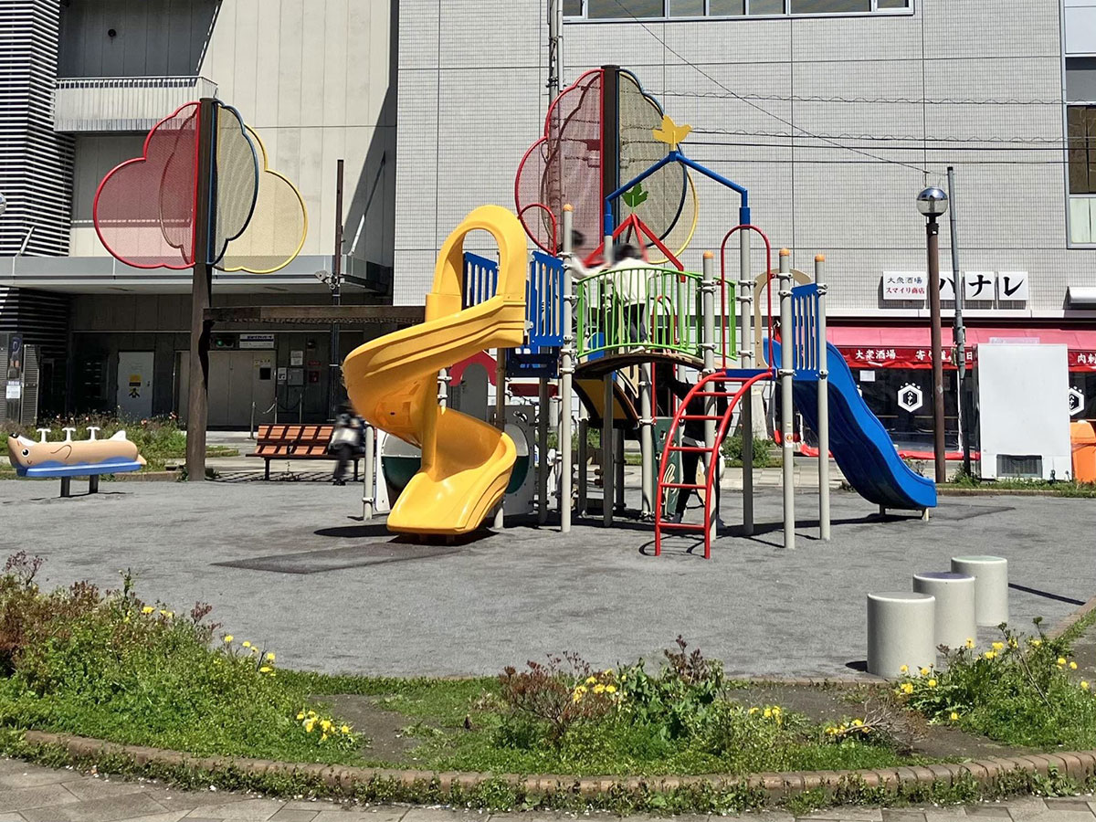 厚木はとぽっぽ公園の大型遊具