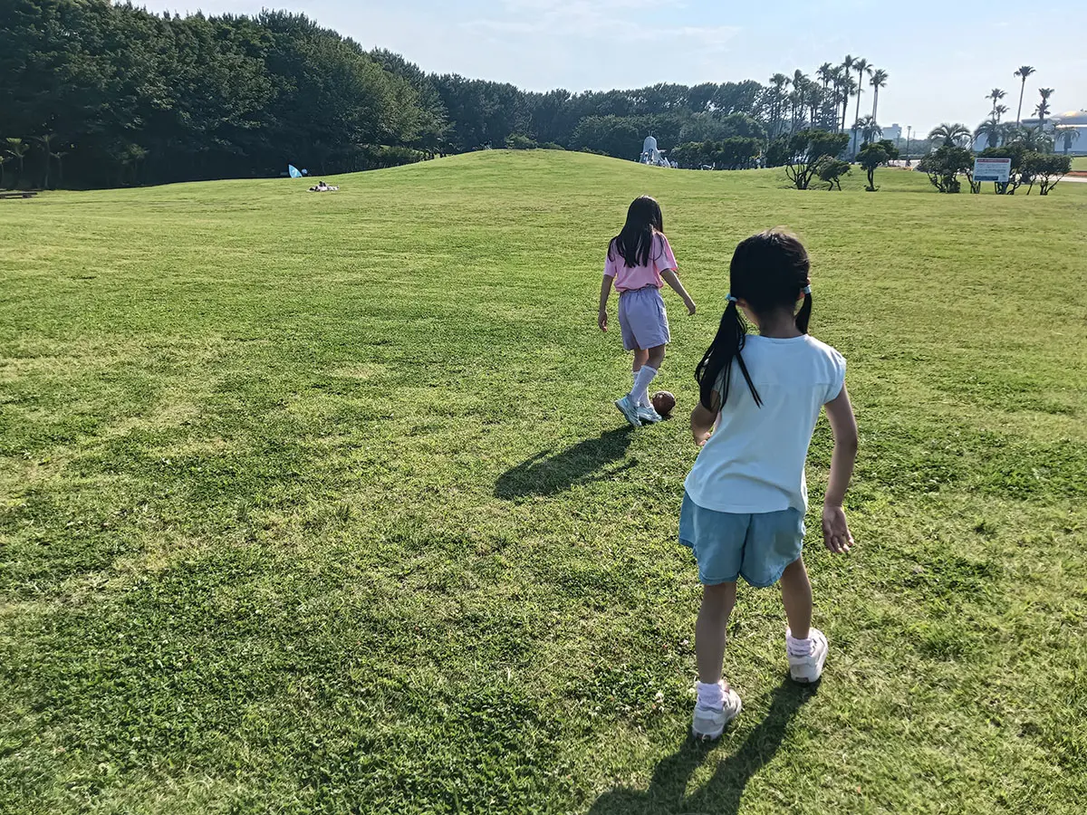 芝生広場