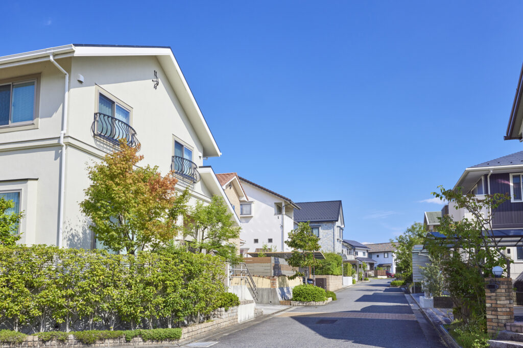 閑静な住宅街の街並み